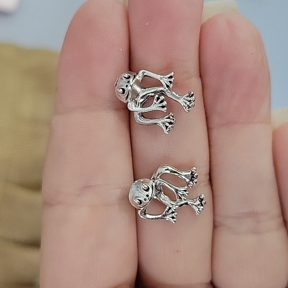 Frog Front/Back Stud Earrings, unisex - Picture 3 of 6